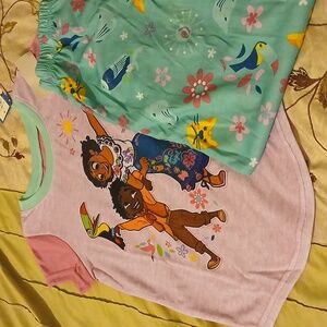 Girls Disney Encanto Pajamas Set